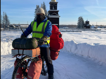 Минус 35 и одиночный заезд по зимней Сибири: что случилось с польским велосипедистом?