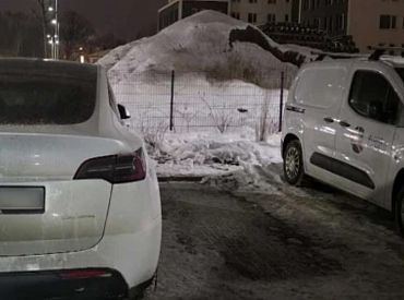 Купила место для авто за 6000 евро. А паркуются на нём посторонние!