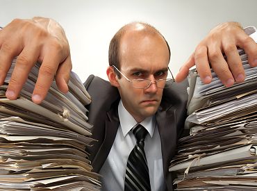 Европу губит простой чиновник, пока Путин потирает руки: все всё понимают, но…