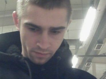 Совершено тяжкое преступление: полиция разыскивает этого мужчину