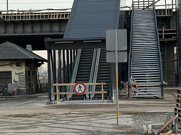 «Осваиваем бюджет!» Рижане с опаской относятся к новинке у моста Земитана