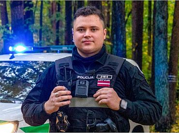 «Я просто действовал». Рижский полицейский вытащил человека с того света