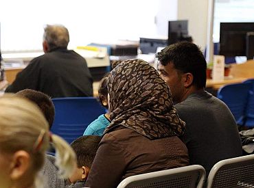 «Пустить мигрантов? Это как почку продать!» Возмущённые граждане сравнили нынешнюю власть с коммунистами