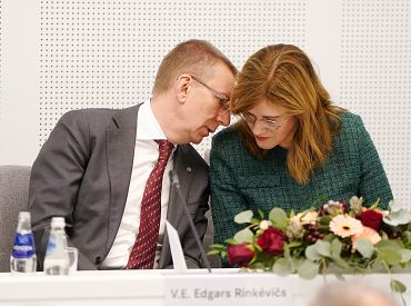 В 22 уже советница министра: как «Новое единство» пристраивает своих