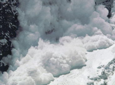 Лавина накрыла десятки людей: трагедия в Альпах и тревожная тенденция сезона