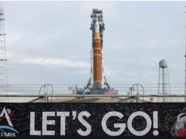 Самый дальний полёт в истории: люди снова летят к Луне — но теперь всё гораздо серьёзнее