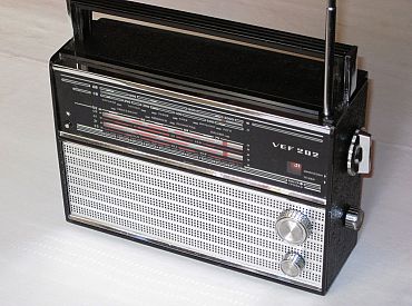 Mūzikas nozares pārstāvji aicina Saeimu noteikt kvotas Latvijā radītai mūzikai komercradio