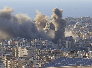 Трамп: «Мы разносим Иран в пух и прах». И другие горячие новости из региона