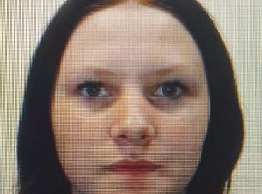 В Броцены пропала без вести школьница; полиция просит помощи в розыске