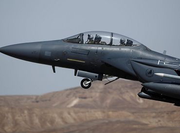 Первый самолёт ВВС США cбит прямо над Ираном: обе стороны искали спасшегося лётчика — нашли свои