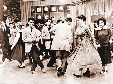 В школе танцам не учили: Маэстро старых рижских танцплощадок вспоминает