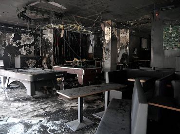Стали известны причины пожара в баре The Sinners в Старой Риге. ФОТО