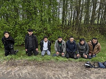 Не ушёл: как в Латгалии полиция гонялась за перевозчиком нелегалов
