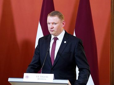Теперь обществу придётся столкнуться с «жёсткой реальностью»: Смилтенс об историческом значении сегодняшнего дня