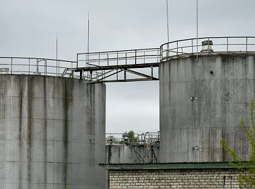 Dronu triecienos cietusī «East-West Transit» Rēzeknes naftas bāze neturpinās darbību