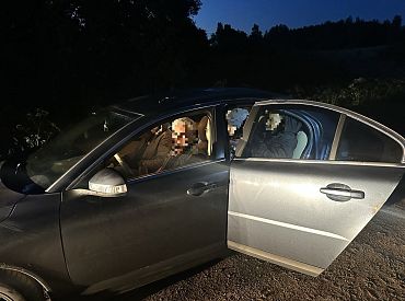 Latgalē par deviņu nelegālo migrantu pārvadāšanu aizturēti Polijas un Latvijas pilsoņi