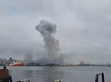Заблудился и рванул. Украинский морской дрон взорвался в порту Румынии (видео)