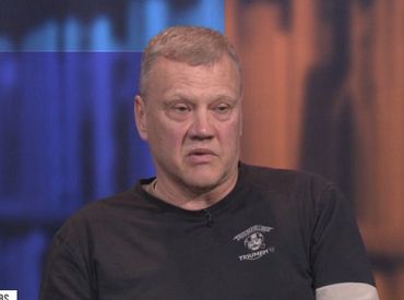 Позор этим трём странам. И Домбрава так поздно выступил! Пиар-менеджер негодует — там пускают россиян