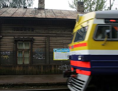 Латвийцы в шоке: из Риги в Юрмалу — с пересадкой! Когда это кончится?