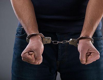 Конкурировал с мафией? Гражданин Латвии задержан в Италии за подделку документов и за наркотики