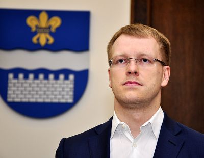 Политическая шизофрения в аккуратной юридической упаковке: Элксниньш о русском языке в LSM