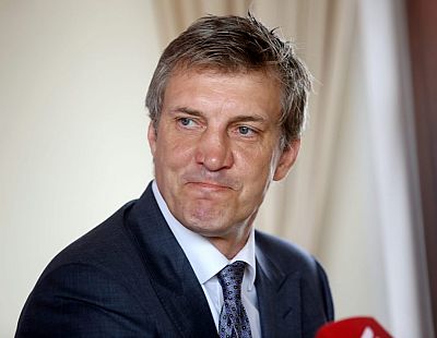 Hokeja treneris Ozoliņš bijušajai sievai izmaksās 650 000 eiro