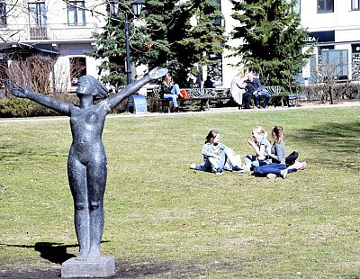 Погода в выходные: прохладно, но солнечно