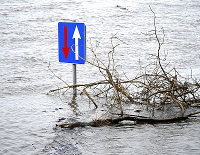 No applūdušas mājsaimniecības Ropažu novadā evakuēti divi cilvēki