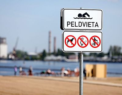 Rīgas peldvietās joprojām ūdens temperatūra būtiski nepaaugstinās