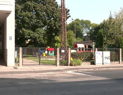 Калитку забыли закрыть: две трехлетние малышки ушли из детсада в Бауске