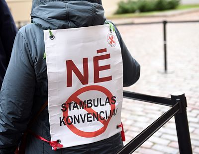 Saeimā deputātu vairākuma atbalstu gūst «alternatīva Stambulas konvencijai»