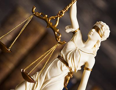 «Они ждут, пока я умру»: пациент с онкозаболеванием решил искать правду в суде