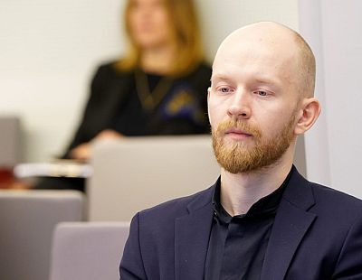 «Утратившим чувство меры поясняю»: Шуваев о своей пенсии в 34 года