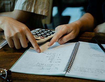 Latvijas Bankas ekonomiste: Valsts parāds kļuvis par galveno budžeta izdevumu pieauguma finansēšanas avotu