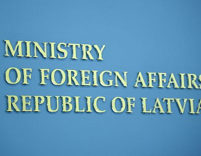 ĀM: Ne Slovākija, ne kāda cita valsts Latvijai nav prasījusi pārlidojuma atļauju uz 9. maija pasākumu Maskavā