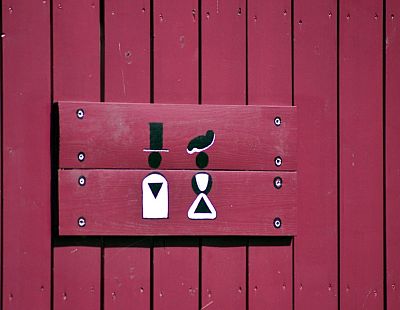 Смывают немыслимые вещи! Шок от «сюрприза» в стояке многоэтажки (ФОТО)