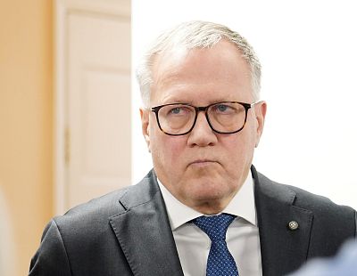 Finanšu ministrs ar Lielbritānijas vēstnieci pārrunā investīciju veicināšanu