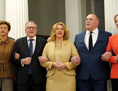 Не пить и не врать! Оцените новые правила поведения для правительства