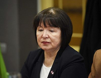 Ланга принесла в суд статью о себе из Википедии: суд этот аргумент отклонил