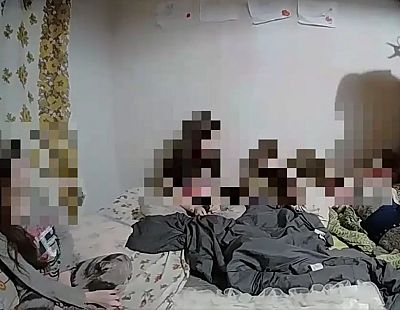 Ужас в Ильгюциемсе: полиция забрала пятерых голодных детей у пьяной матери (Видео)