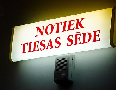 «Пора прекращать доить людей»: юристы готовят иск к Латвии от имени ее жителей. Сумма около 1,5 млрд. евро