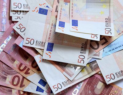 Вот они, наши налоги! Гендиректор СГД заработала 98122 евро за год