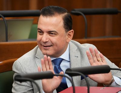 Не пора ли определиться, г-н министр: за что Абу Мери упрекают в очередной раз?