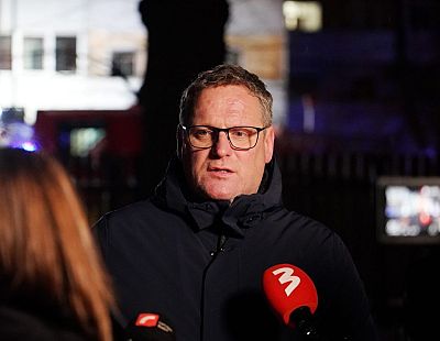 «Вы называете нас клоунами?» Жители взорванного дома в гневе на мэра Риги (ВИДЕО)