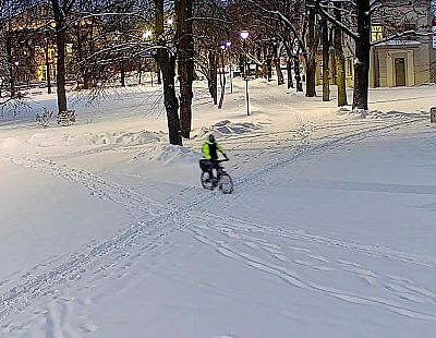 Нужна помощь: полиция объявила в розыск велосипедиста (ФОТО)