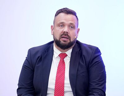 «Я тут думаю в широчайшем масштабе»: Витенбергс о праве не говорить по-русски