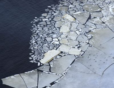 Daugavpilī apzināti vientuļie un vecākie iedzīvotāji plūdu riskam pakļautajās apkaimēs