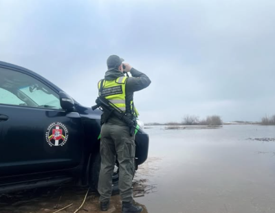 Побежали дальше: попавшие в Латвию нелегалы застряли в литовском болоте у границ Польши