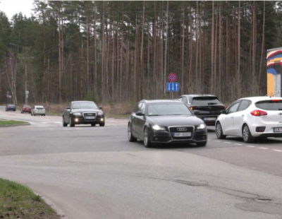 Опасный перекресток в Риге пугает водителей: СМИ