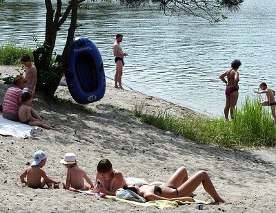 После отдыха у воды парализованными на всю жизнь ежегодно остаются до 25 молодых латвийцев: врач